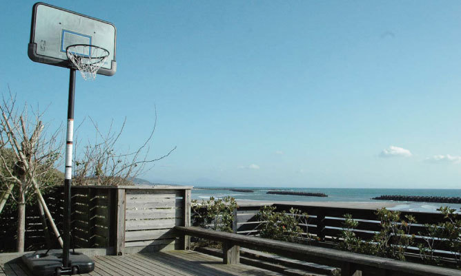 照島海岸の家ウッドデッキ
