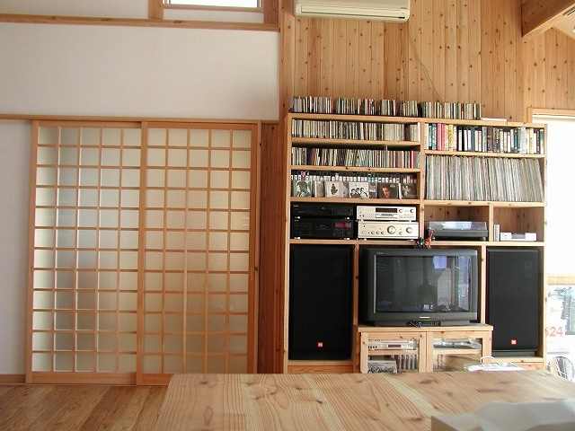 リビングオーディオ