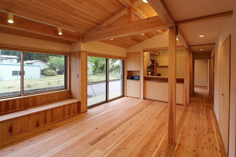 津貫インテリア