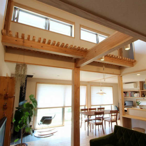 春山ハイサイドライト